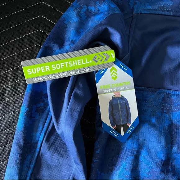 ***NWT*** Boy’s Free Country Soft Shell Jacket - Picture 3 of 5